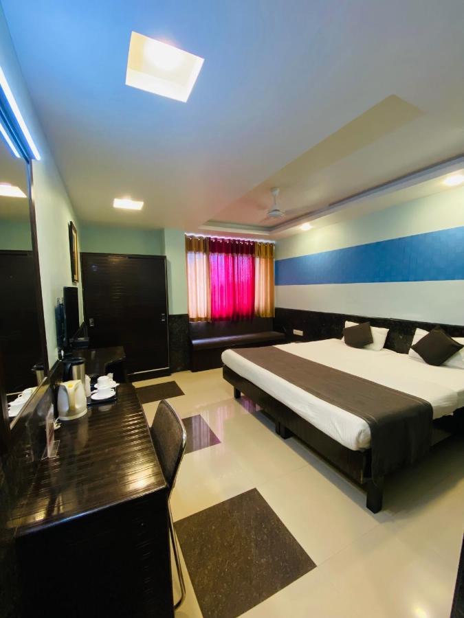 Nakshatra Hotel Banswara ภายนอก รูปภาพ