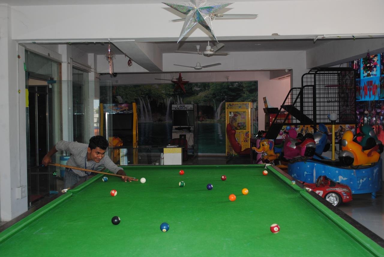 Nakshatra Hotel Banswara ภายนอก รูปภาพ