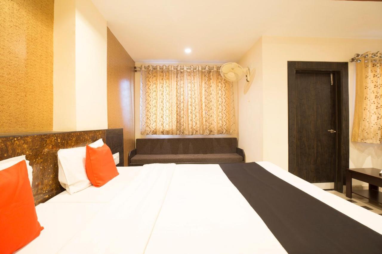 Nakshatra Hotel Banswara ภายนอก รูปภาพ